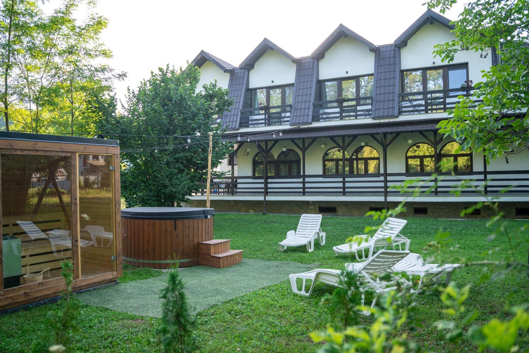 Din Natura Varbilau Ngoại thất bức ảnh